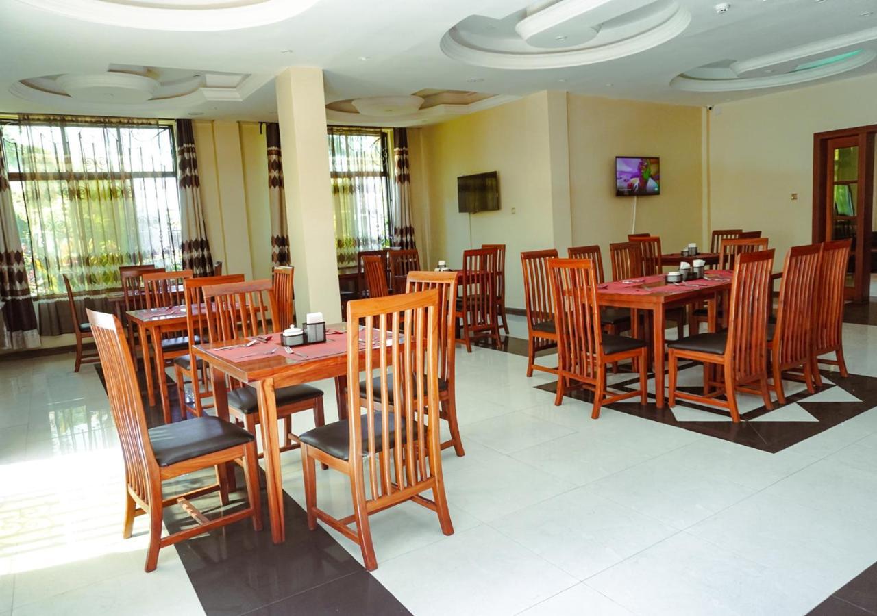 Senator Hotel Arusha Extérieur photo